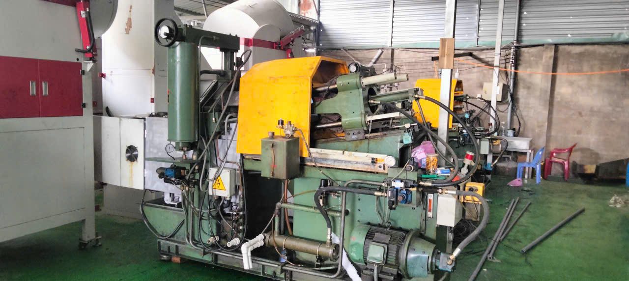 Máy đúc áp lực antimon tại xưởng sản xuất Dương Long